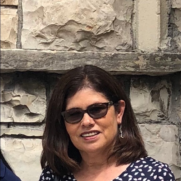 Meet your Posher, Nohemi - Picture 1 of 1